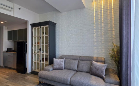ให้เช่าด่วน The Lofts Ekkamai (เดอะ ล็อฟท์ เอกมัย) ใกล้ BTS เอกมัย เพียง 300 เมตร