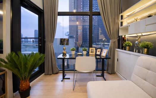 ให้เช่าด่วน 🔥 Chewathai Residence Asoke | ห้องแต่งสวย สไตล์โมเดิร์น | เดินทางสะดวก | ใกล้ MRT พระราม 9 |