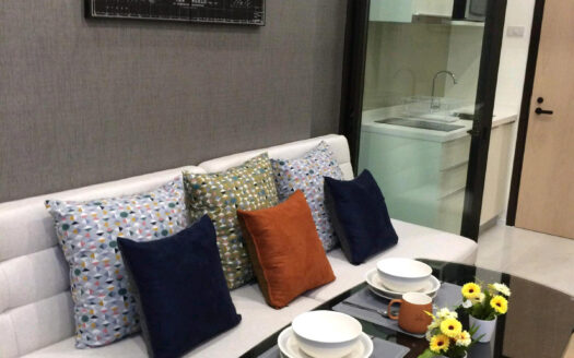 ปล่อยเช่า Chewathai Residence Asoke ใกล้ MRT พระราม 9 ห้อง Duplex เพดานสูง โปร่ง โล่ง อยู่สบาย