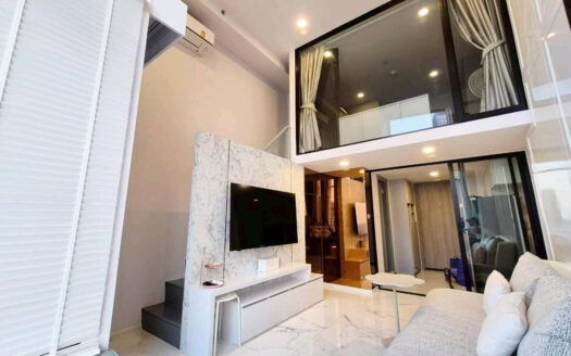 Modern Duplex ใจกลางรัชดา! SOHO Bangkok Ratchada 1 ห้องนอน เพดานสูง ในงบเพียง 30,000