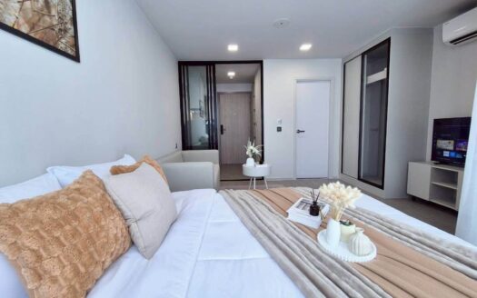 ปล่อยเช่าด่วน! Atmoz Oasis Onnut คอนโดฟีลรีสอร์ท 1 ห้องนอน ชั้น 8 สุดคุ้ม เพียง 13,000/เดือน
