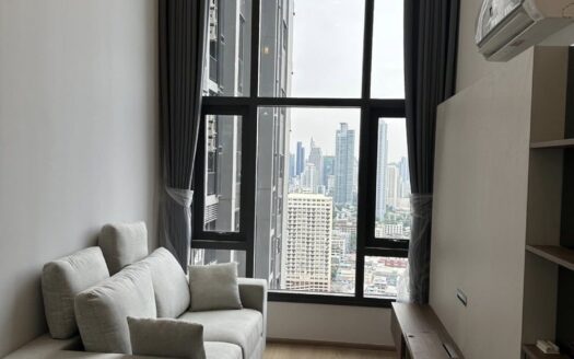 Duplex 40 ตร.ม. ชั้นสูง พระราม 4 งบ 30K คุ้ม🔥 Life Rama 4