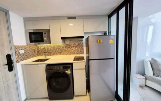 Modern Duplex ใจกลางรัชดา! SOHO Bangkok Ratchada 1 ห้องนอน เพดานสูง ในงบเพียง 30,000