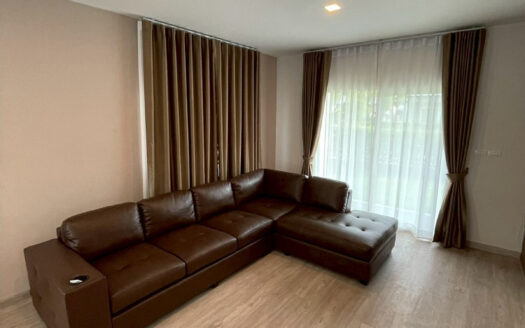 บ้านให้เช่า Kanasiri Bangna (คณาสิริ บางนา) พื้นที่ใช้สอยครบทำเลดี ใกล้ Mega บางนา