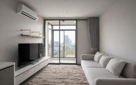 ชีวิตหรูเหนือระดับ ใจกลางเอกมัย! RHYTHM Ekkamai Estate | ห้องเพดานสูง วิวโปร่ง | ส่วนกลาง 7 ชั้น อลังการ | ใกล้ BTS เอกมัย | ห้องสวย พร้อมอยู่